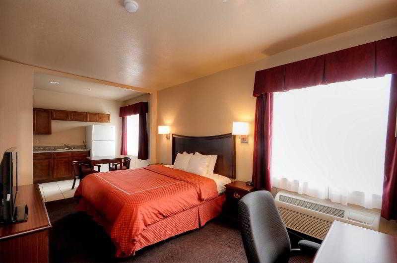 Baymont By Wyndham Clute Lake Jackson Chambre photo